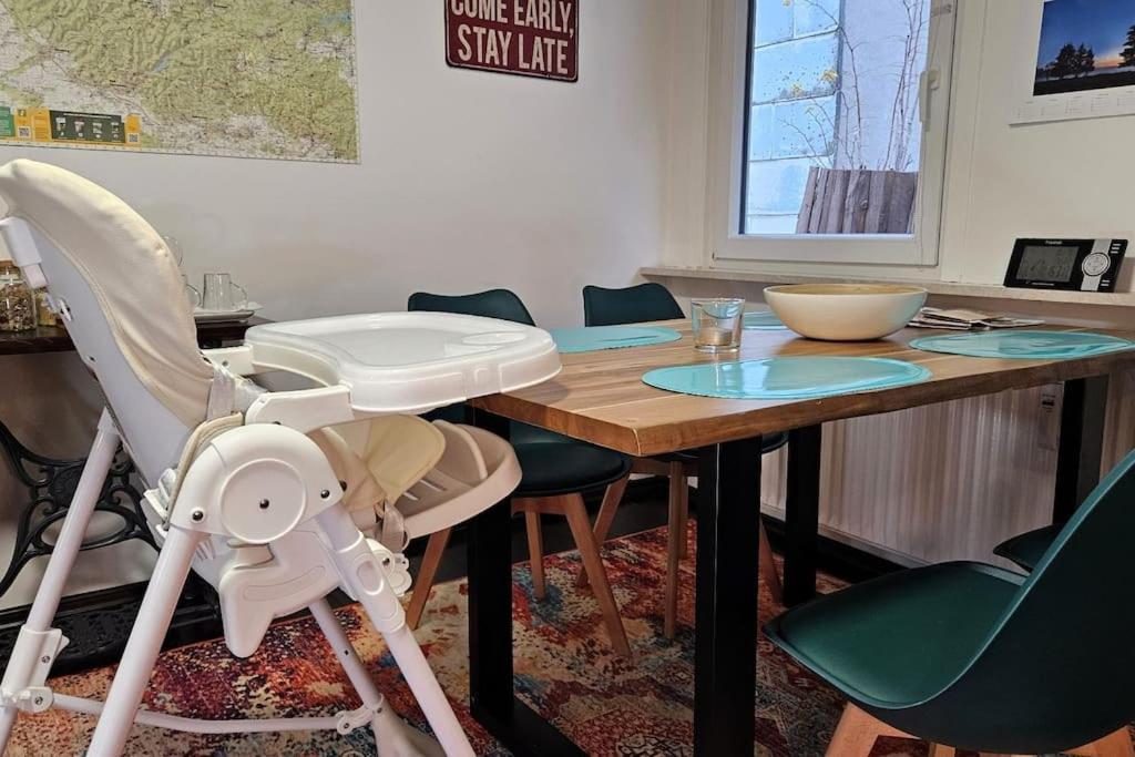 Stadt-Ferienwohnung Mit 55 M² Fuer 2 Erw. Personen Und Kind Bis 3 Jahren Bad Lauterberg Bagian luar foto